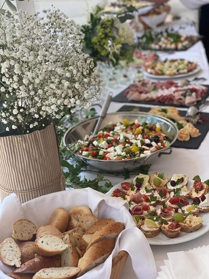 נימבורק Hotel Ostrov מראה חיצוני תמונה