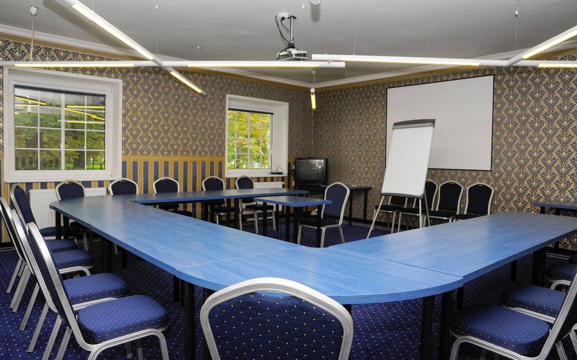 נימבורק Hotel Ostrov מראה חיצוני תמונה